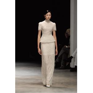 กระโปรงผู้หญิงคุณภาพสูง หรูหรา รุ่น ELARA FLORAL LACE SKIRT ลายดอกไม้ เอวธรรมชาติ ทรงแม็กซี่ สง่างาม - Product Image 2