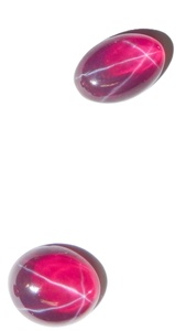 Rubis étoilé transparent ovale 8x12 mm 5 carats, cabochon poli créé en laboratoire avec effet étoile à 6 branches pour la fabrication de bijoux - Product Image 6
