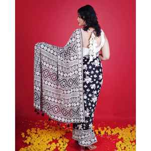 Sari de Diseñador con Bordado de Hilo Lakhnavi, Ropa India y Pakistaní - Product Image 3