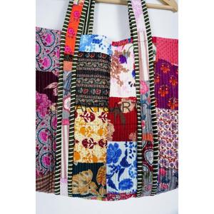 กระเป๋าถือผ้าฝ้ายพิมพ์ลายปะติดปะต่อ กระเป๋าผ้าฝ้ายพิมพ์ลายบล็อกอินเดีย กระเป๋าผ้าควิลท์ กระเป๋าหิ้วชายหาด - Product Image 2