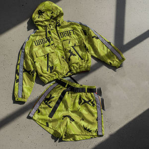 ชุดเสื้อแจ็คเก็ตและกางเกงขาสั้นผ้าฟลีซสีแดงขาวสำหรับผู้ชาย Money Mafia Clothing สไตล์สตรีทแวร์ ระบายอากาศได้ดี ผลิตจากโพลีเอสเตอร์ ลายหัวกะโหลก เหมาะสำหรับฤดูใบไม้ร่วง - Product Image 5