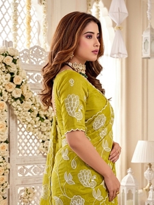 Sari en soie verte avec broderie florale blanche, tenue traditionnelle indienne pour mariage, longueur au sol, protection solaire, pour femmes - Product Image 6