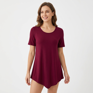 T-shirt décontracté pour femme, couleur unie, manches courtes, col rond, tricoté en polyester, UPF 50+, taille plus, bordeaux, coupe classique - Product Image 2