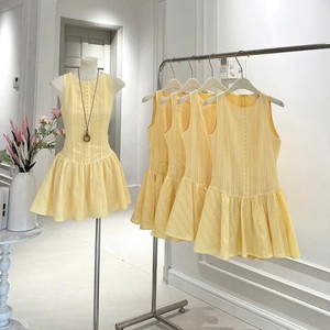 Robe Courte Plissée Vintage OEM à Manches Volants et Col Rond, Taille Naturelle, en Tissu Tissé, Style Doux pour Femme, Idéale au Quotidien - Product Image 1