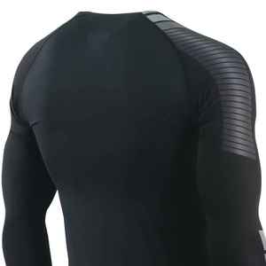Vêtements d'entraînement MMA professionnels avec technologie anti-humidité et impression par sublimation de couleurs personnalisées, rashguard - Product Image 5