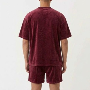 Ensemble de survêtement en velours bordeaux pour homme, t-shirt et short oversize, streetwear de luxe, tenue décontractée d'été, ensemble deux pièces - Product Image 2