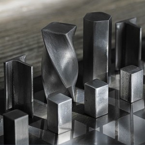 Pièces d'échecs artistiques en métal exclusives, modernes et de collection, vente en gros, produit phare du marché pour jeux de stratégie haut de gamme - Product Image 5