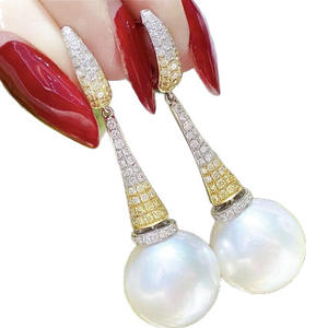 Pendientes de Plata de Ley S925 con Perlas Naturales Nuevas de 11-12 mm con Inserción de Oro de 14K, Redondos y Ligeramente Imperfectos - Product Image 5