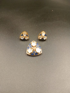 Collier Pendentif Géométrique Amaira Jewels en Argent Plaqué Or avec Zircon Cubique et Pierre Bleue pour Femme, Style Vintage Ethnique, Idéal pour les Fiançailles et les Occasions Spéciales - Product Image 6