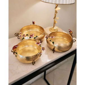 Tazón Decorativo de Metal Moderno y Elegante, Forma Redonda, Acabado Dorado Antiguo, Textura Martillada, para Chocolates y Postres, Gran Venta - Product Image 3