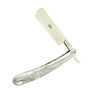 Navaja de Afeitar Recta Profesional UBI de Acero con Alto Contenido de Carbono y Mango de Plástico - Navaja de Afeitar Tradicional para Barbería y Uso en Salón de Belleza Masculino - Product Image 1