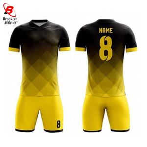 Uniformes Deportivos Personalizados de Alta Calidad para Equipos de Fútbol, Tallas Grandes - Product Image 1