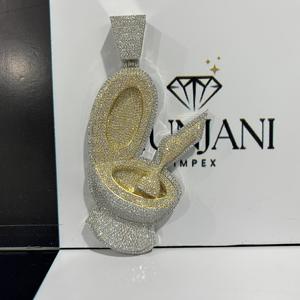 Pendentifs et breloques en diamant personnalisés certifiés IGI, en argent 925 plaqué or, entièrement sertis VVS, style classique, pour homme, idéal pour les soirées - Product Image 2