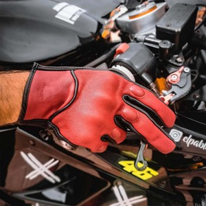 Guantes de Motociclismo de Dedo Completo con Nudillos de Fibra de Carbono, Diseño Ventilado y Agarre Antideslizante para Pilotos Deportivos, Logotipo Personalizado - Product Image 2
