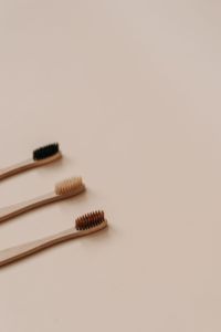 Brosse à dents jetable VIETCHOICE Hans Nguyen de haute qualité, 100 % biodégradable, écologique, avec manche en nylon naturel souple pour la maison - Product Image 2
