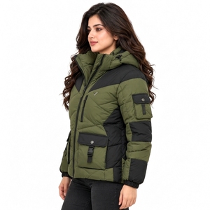 Chaqueta Acolchada de Invierno Estándar con Cierre, Bolsillos, Capucha, Manga Larga, Transpirable e Impermeable - Product Image 6