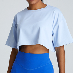 T-shirt court personnalisé en gros pour femmes et unisexe, en tissu molletonné 100 % coton, séchage rapide, respirant, grandes tailles, design sur mesure - Product Image 5