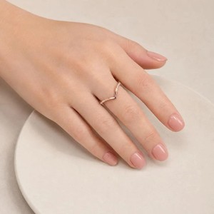 แหวนแต่งงานเพชรทรงกลมทองคำแท้ 10K 14K 18K แบบขายส่ง ดีไซน์โค้งมนเรียบง่ายแบบซ้อนได้ แหวนสัญญา - Product Image 5