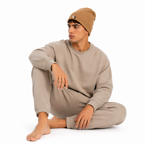 Gorro de punto para hombre con textura acanalada, ajuste elástico, cobertura cálida y tejido cómodo para el uso diario en invierno. - Product Image 6