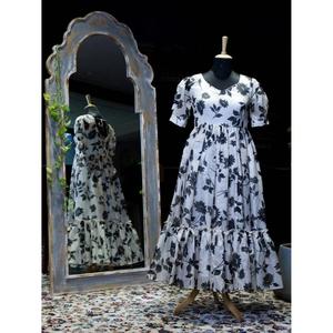ชุดเดรสแม็กซี่ผ้าฝ้ายพิมพ์ลายดอกไม้สำหรับผู้หญิงแขนสั้นทรงเอไลน์ชุดลำลองฤดูร้อน - Product Image 4
