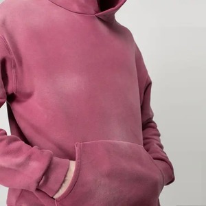 Sweat à capuche homme 100% coton personnalisé, coupe classique, vintage délavé à l'acide, épaules tombantes, effet soleil éclairé, écologique, respirant, en molleton - Product Image 3