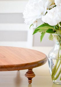 High Quality Round Wooden <b>Cake</b> <b>Stand</b> Handmade <b>White</b> Frosted <b>Cake</b> Display Serving Tray For Dessert Presentation - Product Image 6