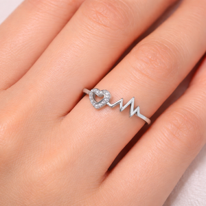 Anillo de Oro Sólido de 10K con Diamante de Laboratorio, Diseño de Latido de Corazón y Línea ECG, Anillo de Amor Delicado, Anillo de Promesa, Regalo para Novia - Product Image 5