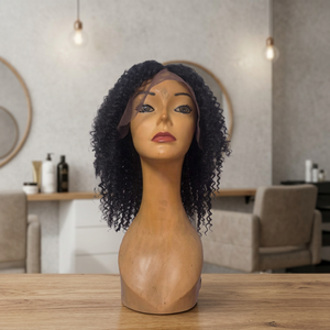 Perruque Full Lace mi-longue en cheveux Remy péruviens, noir naturel, base en dentelle suisse avec baby hair, dentelle marron clair, perruque bouclée 10mm - Product Image 3