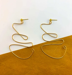 Pendientes de bola hueca de alambre de latón estilo punk para mujer, joyería chapada en oro para niñas y mujeres, en oferta. - Product Image 1