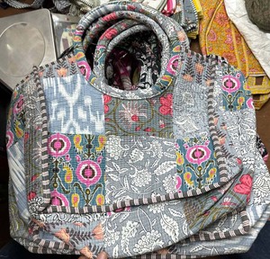 Sac matelassé vintage patchwork pour femme – Sac fourre-tout en tissu fait main, sac à main bohème coloré, sac de courses et de tous les jours réutilisable - Product Image 3