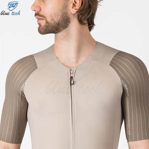 Ensemble de vêtements de cyclisme professionnel pour hommes, léger, à séchage rapide, maillot et short de vélo de route, ensemble de vêtements de cyclisme personnalisés - Product Image 4
