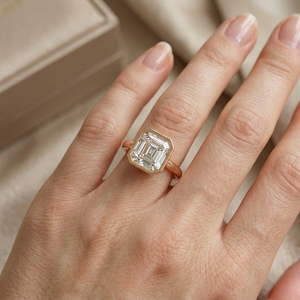 Anillo de Diamante Cultivado en Laboratorio con Certificación IGI de 2 Quilates, Corte Esmeralda, Engaste en Bisel, Oro Sólido de 9K, Chapado en Rodio, Anillo de Compromiso/Boda, Proveedor OEM - Product Image 2