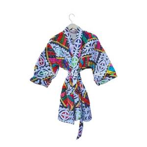 Kimono japonais style japonais fait main matelassé floral ajouré en coton Kantha, robe kimono, manteau d'hiver, séchage rapide, multicolore, ceinture à nouer - Product Image 1