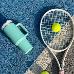 Tumbler Merek Terbaru H2.0 Dinding Ganda Stainless Steel Vacuum <span class=keywords><strong>Stan</strong></span> 40 oz Kapasitas Besar Hadiah Natal Cangkir Mobil dengan Pegangan - Product Image 5