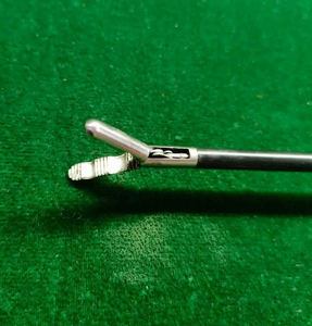 Pinzas de Presión Monopolares Laparoscópicas de 90 Grados, Instrumentos Quirúrgicos Reutilizables de Acero Inoxidable de Mahfooz Instruments - Product Image 6