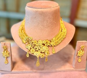 Conjunto de Collar de Cadena Chapado en Oro de Acero Inoxidable de Lujo, Pendientes Largos con Borlas, Anillo Ajustable, Modelo de Moda para Boda No. 23045 - Product Image 3