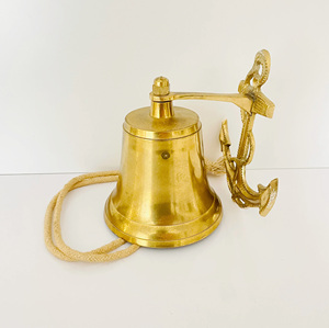 Hermosa Campana de Latón con Toque Artístico, Campana de Latón Premium Ideal para Decoración Náutica del Hogar, para Colgar en la Pared, Puerta y Exteriores - Product Image 1