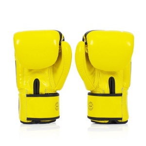 นวมชกมวย Fairtex รุ่น Professional หนังแท้ ป้องกันรังสียูวี  โลโก้สั่งทำพิเศษ สวมใส่สบาย ทนทาน RL-BG-274 - Product Image 4