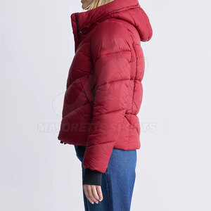 <b>Smart</b> Winter Outfit <b>Women</b> Puffer <b>Jackets</b> Lightweight Material Comfortable City Wear Stylish For Online Sale - Product Image 5