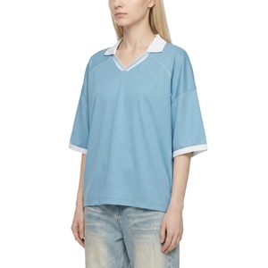 Maillot de football pour femmes, bleu ciel, col polo, détails de passepoil, vêtements de sport athlétiques, vente en gros - Product Image 1