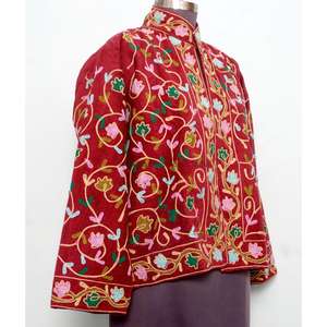 Chaqueta corta de invierno bordada a mano, muy de moda, con forro de tela a rayas y cuello redondo para mujer, talla única. - Product Image 4