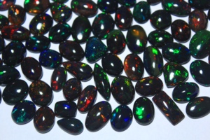 Ópalo Negro Natural Etíope, Cabujón de Piedra Preciosa, Formas Mixtas, Tratado Ahumado, Suave, con Juego de Color, Certificado por Terceros, Directo - Product Image 2