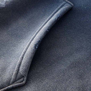 Sweat-shirt à capuche col rond vintage en molleton délavé pour homme, brodé sur mesure, avec poches kangourou, idéal pour l'hiver – OEM - Product Image 4