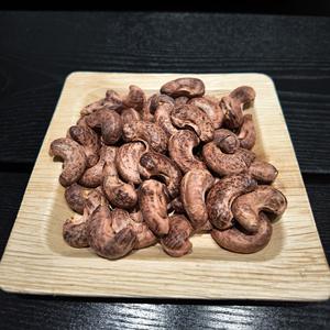 Noix de cajou de qualité supérieure, grillées et salées, grade W240, du Cambodge, pour les acheteurs en gros, prix compétitif, avec possibilité de fabrication OEM/ODM. - Product Image 1