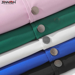 Chaqueta Varsity de Béisbol Personalizada al por Mayor para Hombre con Cuello Alto y Bordado, Mangas Largas, Color y Logotipo Personalizados para Invierno - Product Image 4