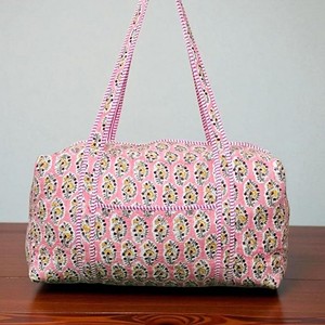 Bolsa de lona acolchada de tela de algodón cómoda hecha a mano en India, para mujer, informal, de viaje, de fin de semana, con cremallera, para compras, de hombro - Product Image 2
