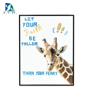 Pizarra Magnética Decorativa con Diseño de Jirafa y Diseño Gráfico Personalizado - Product Image 1