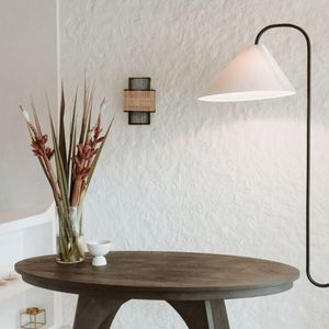 Lámpara de Pared de Ratán Tejida a Mano con Textura Natural y Diseño de Iluminación Cálida para Decoración del Hogar y Hoteles - Product Image 3
