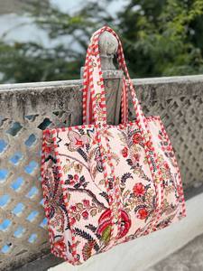 Elegant <b>Printed</b> Velvet Quilted Shoulder Bag for Women with Soft Texture and Stylish Design - Product Image 3