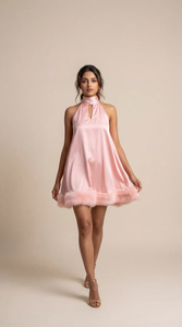 Robe Courte Premium Rose Pâle à Col Halter pour Femme en Satin, Idéale pour l'Été, Tissu Léger, Vente en Gros - Product Image 4